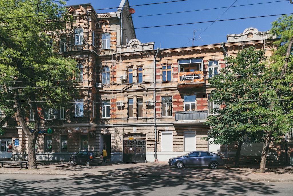 Elementary Hostel Odesa Exterior foto
